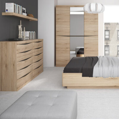 Metro-4-+-4-wide-chest-oak-bedroom-set