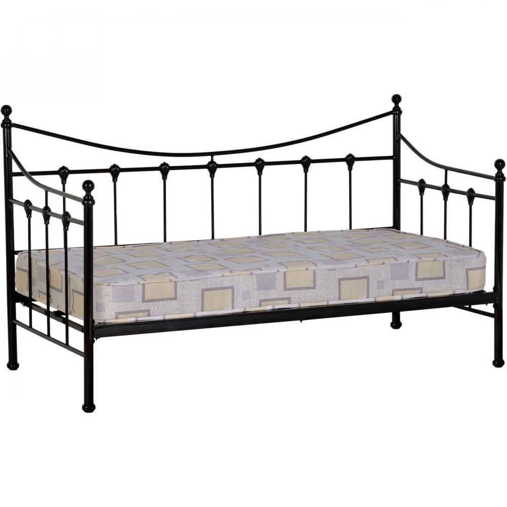 Black and white daybed top